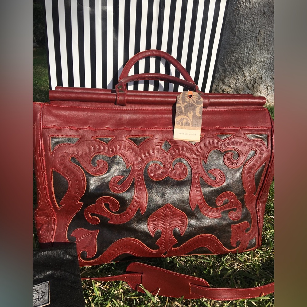 ♥️GORGEOUS WEEKENDER DUFFLE BAG LEATHER IMPORTED♥️ - Picture 7 of 10